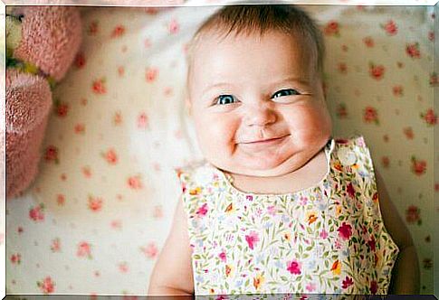 Baby laughs and smiles: a big step forward in emotional development