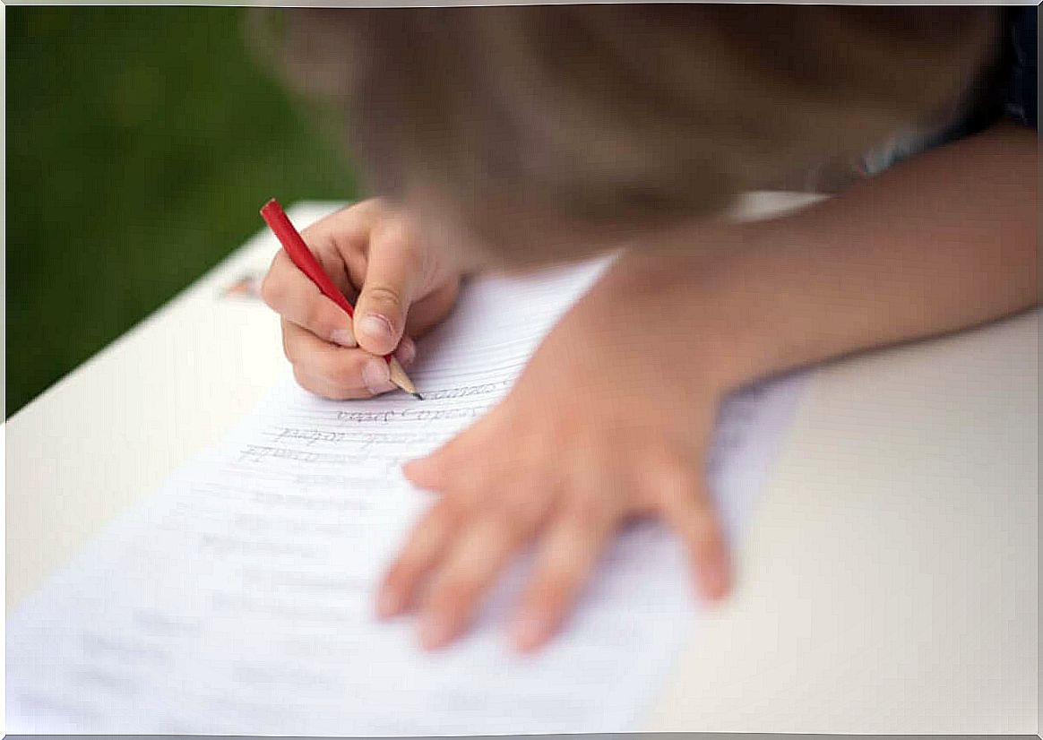 learn to write with the Montessori Method