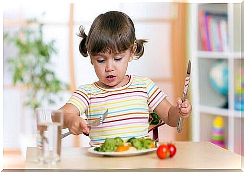 Including vegetables from an early age is the best way to avoid eating problems in children